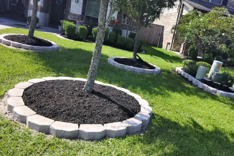 Professional Landscaper in Conroe, TX Professional Landscaper in Conroe, TX